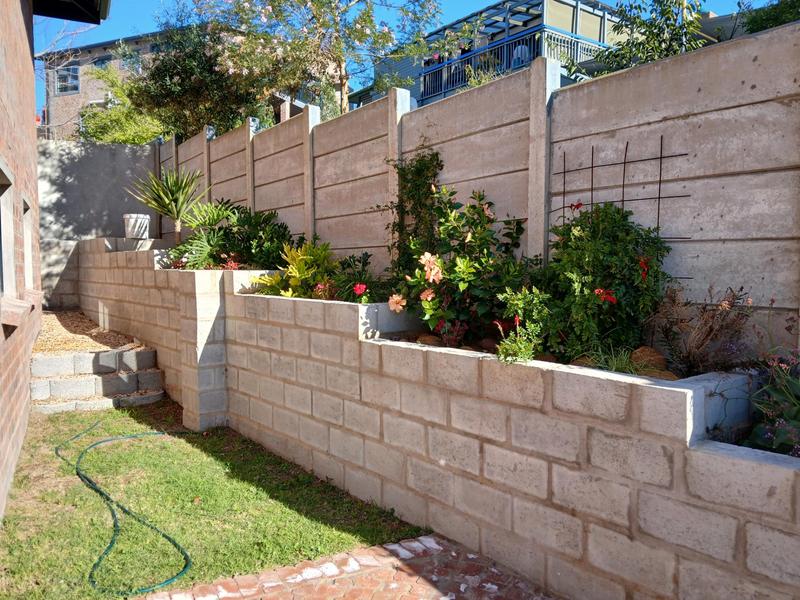 3 Bedroom Property for Sale in Stilbaai Wes Western Cape